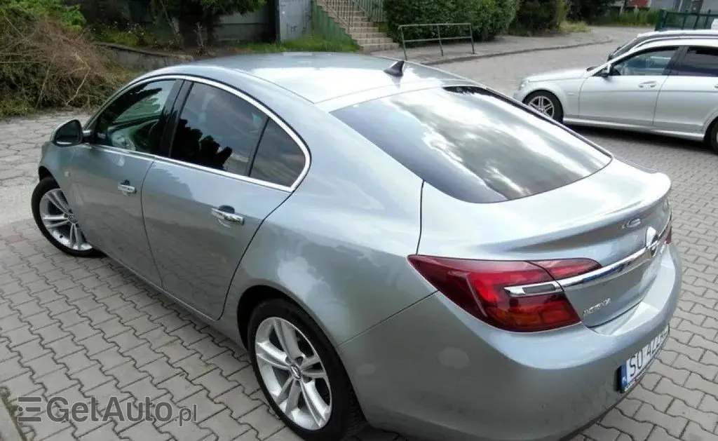 OPEL Insignia 