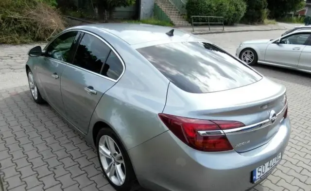 OPEL Insignia 