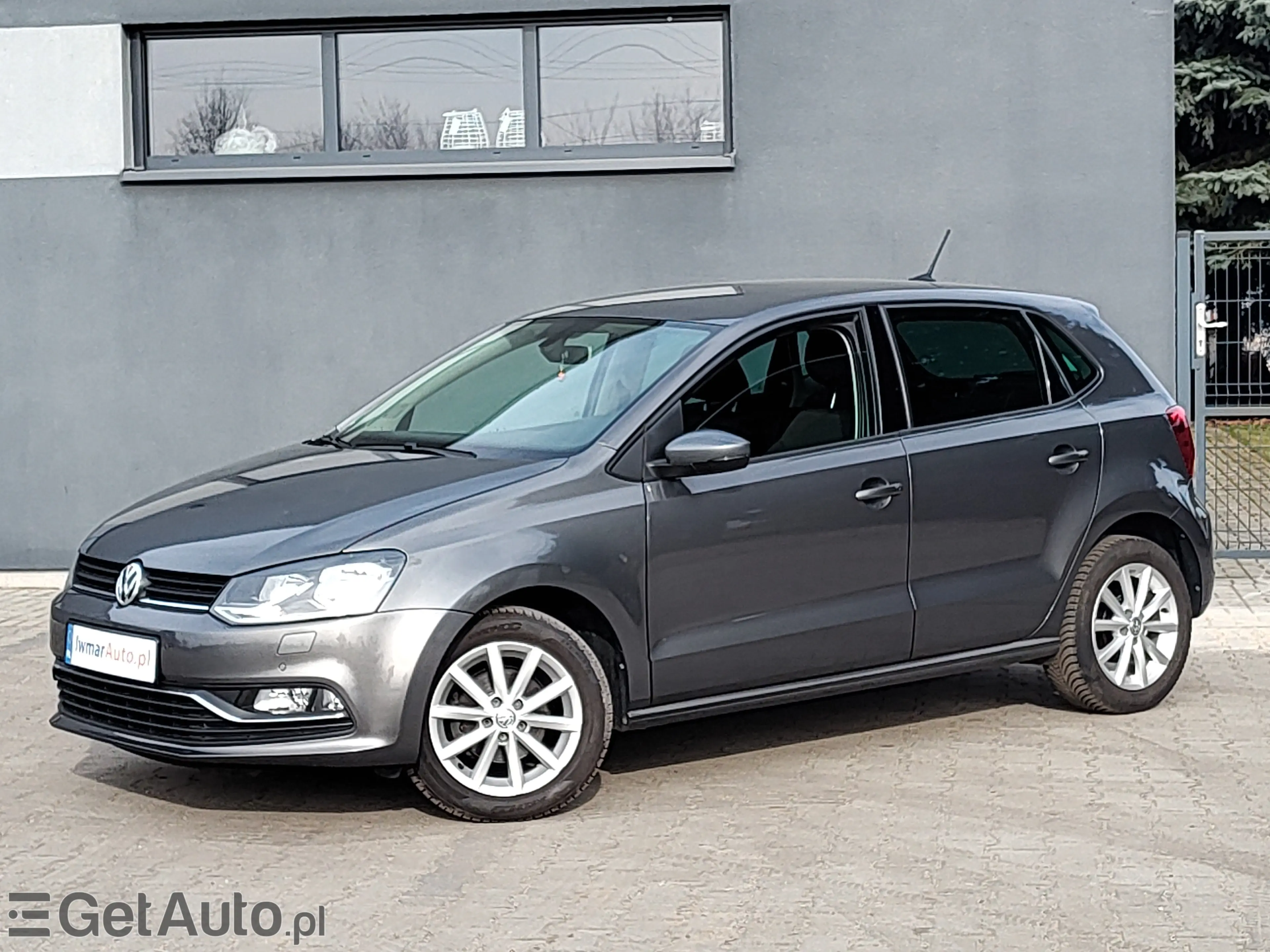VOLKSWAGEN Polo Comfortline