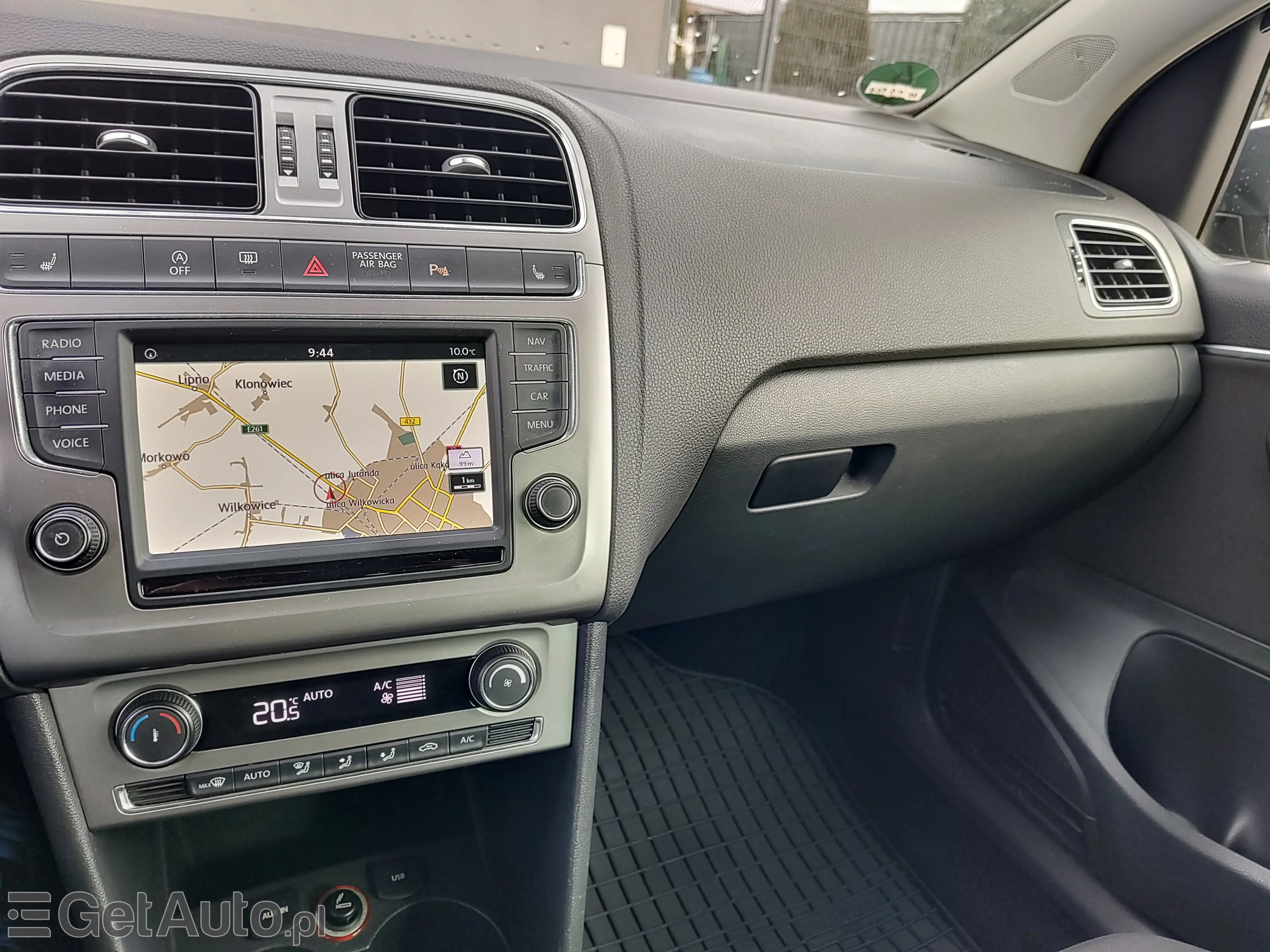 VOLKSWAGEN Polo Comfortline