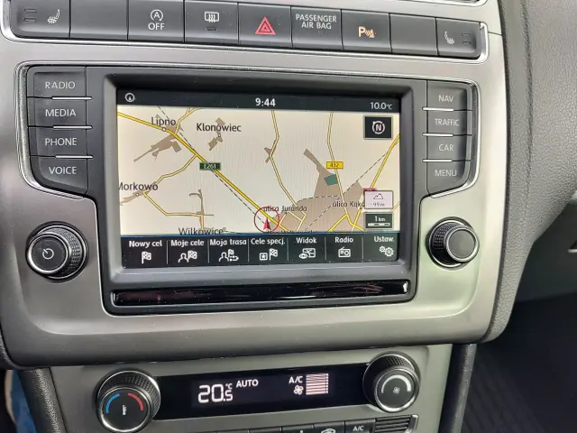 VOLKSWAGEN Polo Comfortline