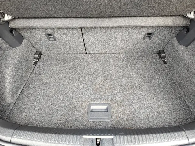 VOLKSWAGEN Polo Comfortline