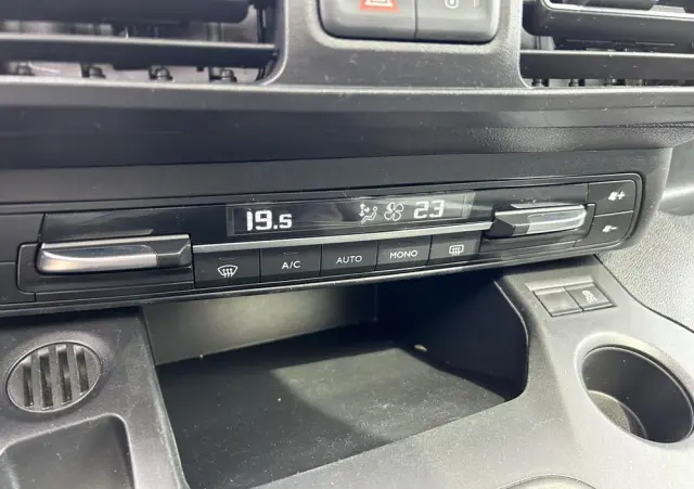 CITROËN Berlingo M PureTech 110 SHINE