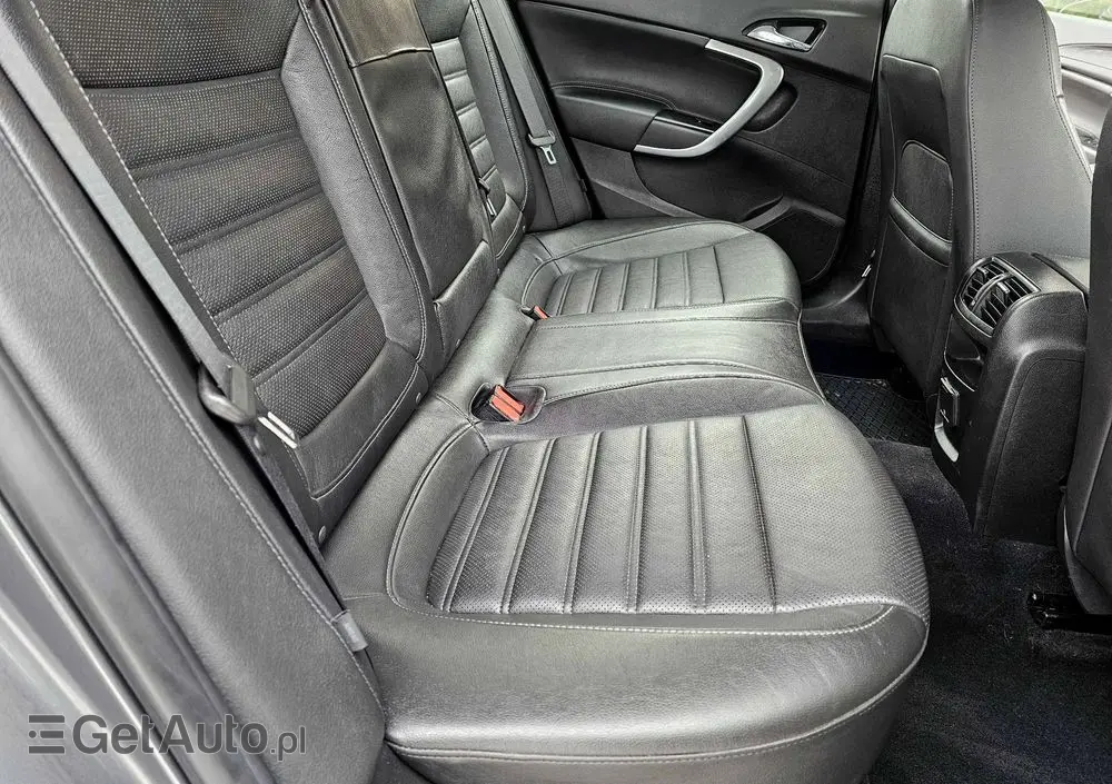 OPEL Insignia 2.0 Turbo Cosmo