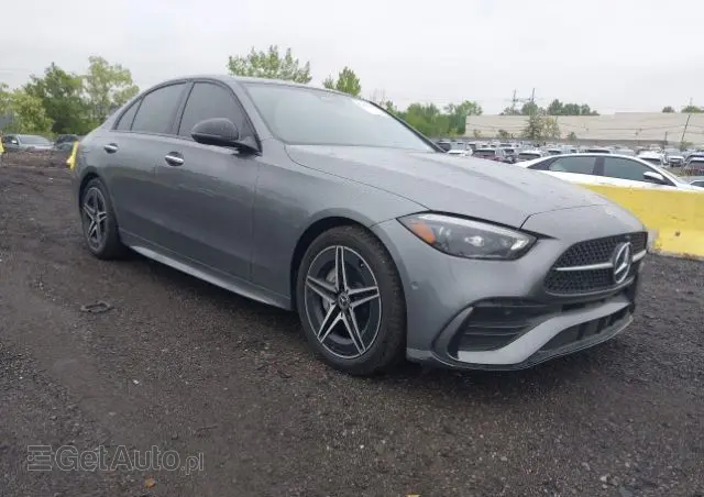 MERCEDES-BENZ Klasa C 300 9G-TRONIC AMG Line