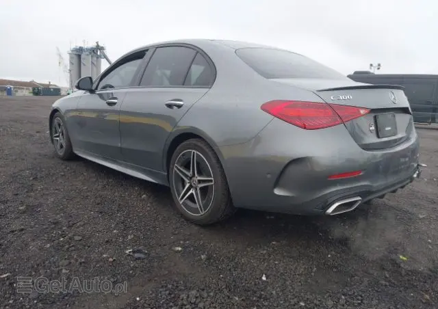 MERCEDES-BENZ Klasa C 300 9G-TRONIC AMG Line