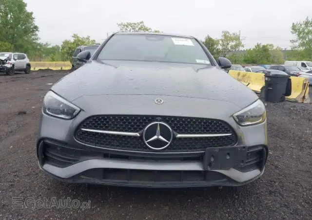 MERCEDES-BENZ Klasa C 300 9G-TRONIC AMG Line