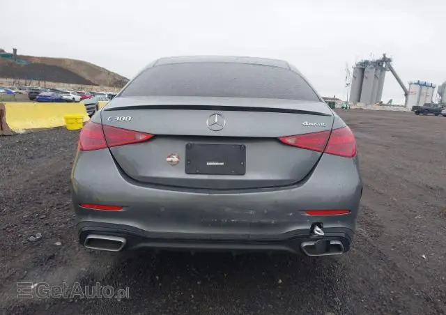 MERCEDES-BENZ Klasa C 300 9G-TRONIC AMG Line