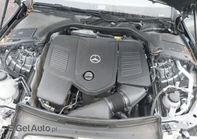 MERCEDES-BENZ Klasa C 300 9G-TRONIC AMG Line