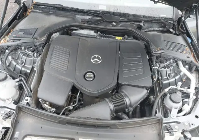MERCEDES-BENZ Klasa C 300 9G-TRONIC AMG Line