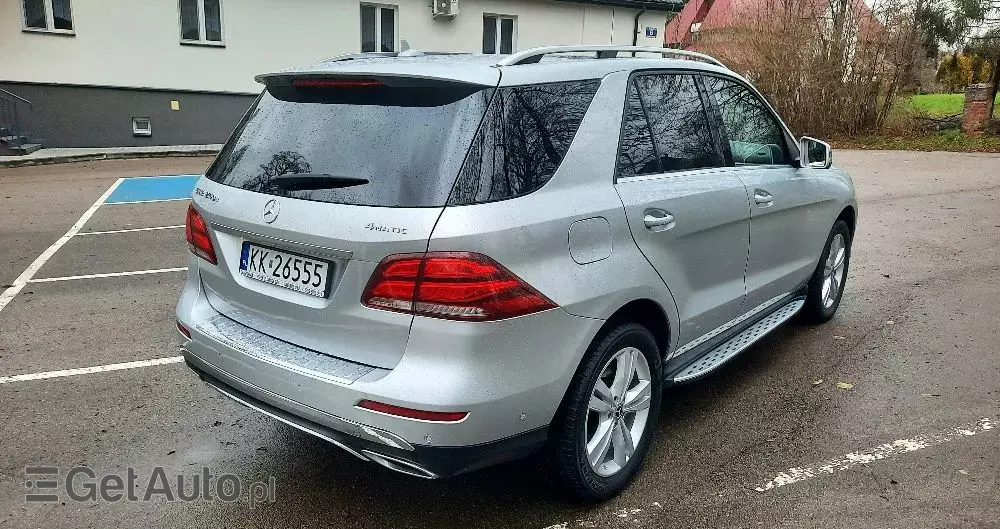 MERCEDES-BENZ GLE 250 d 4-Matic