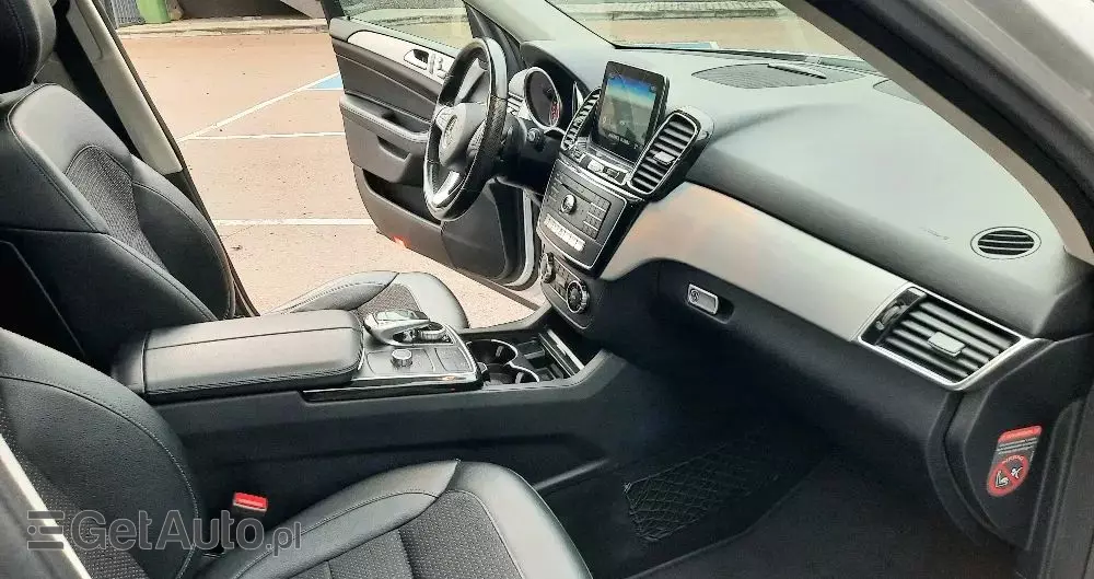 MERCEDES-BENZ GLE 250 d 4-Matic