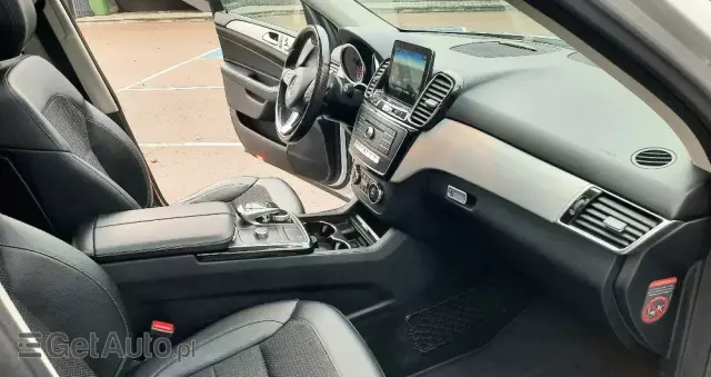 MERCEDES-BENZ GLE 250 d 4-Matic