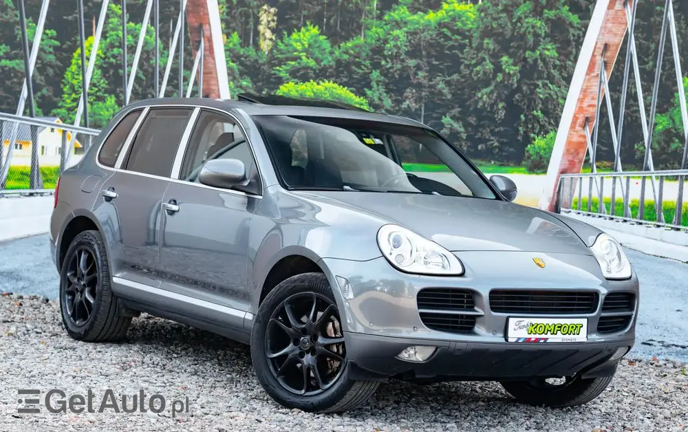 PORSCHE Cayenne S Tiptronic