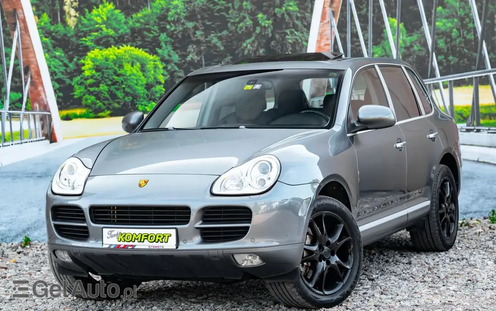 PORSCHE Cayenne S Tiptronic