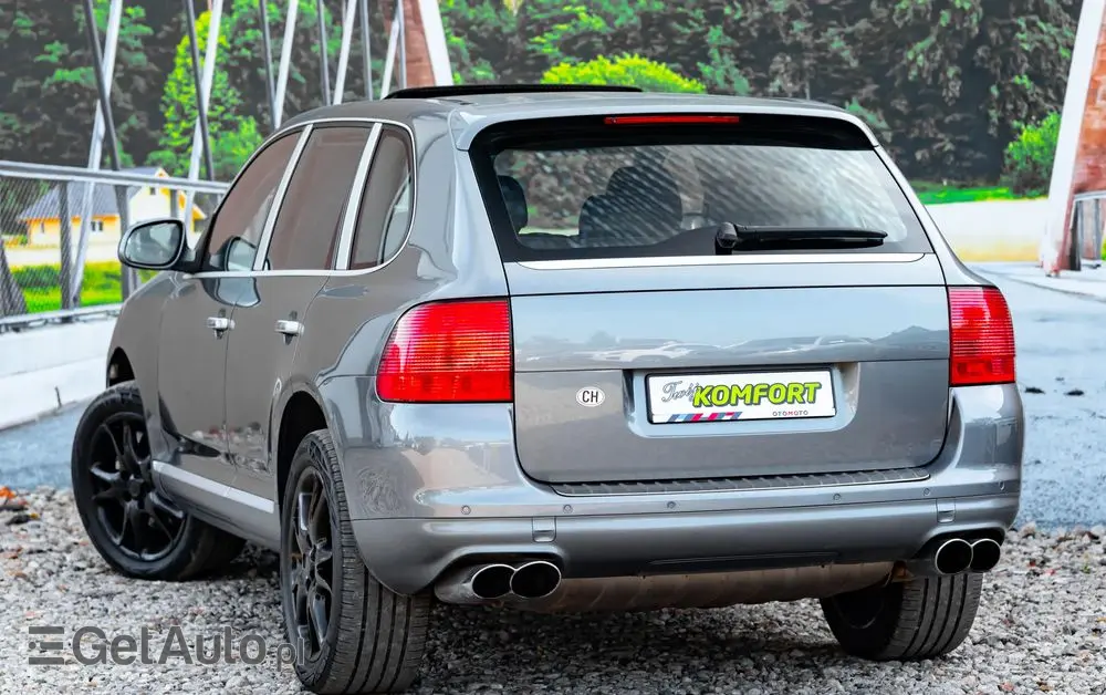 PORSCHE Cayenne S Tiptronic