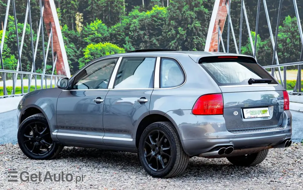 PORSCHE Cayenne S Tiptronic