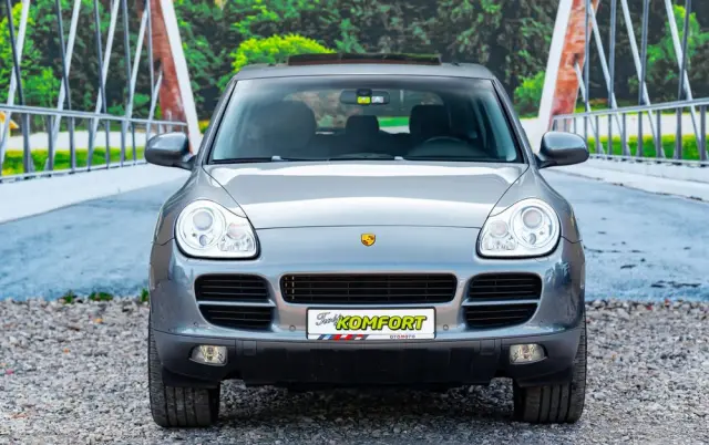 PORSCHE Cayenne S Tiptronic
