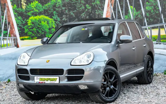 PORSCHE Cayenne S Tiptronic