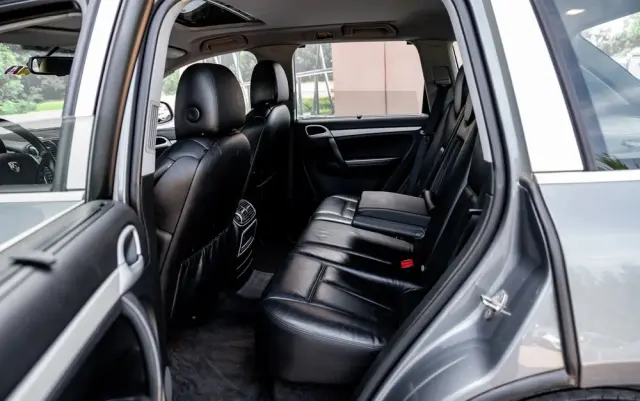 PORSCHE Cayenne S Tiptronic