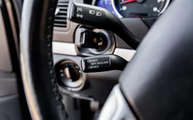 PORSCHE Cayenne S Tiptronic