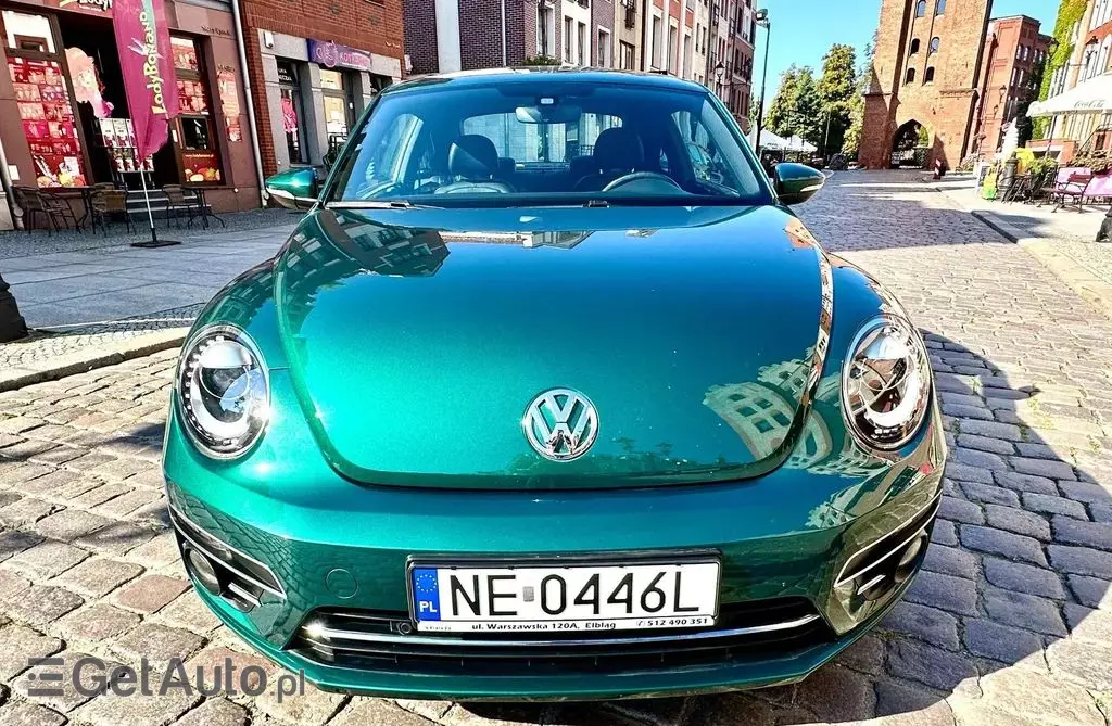 VOLKSWAGEN Beetle 