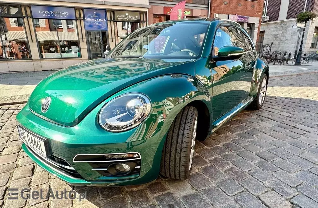 VOLKSWAGEN Beetle 