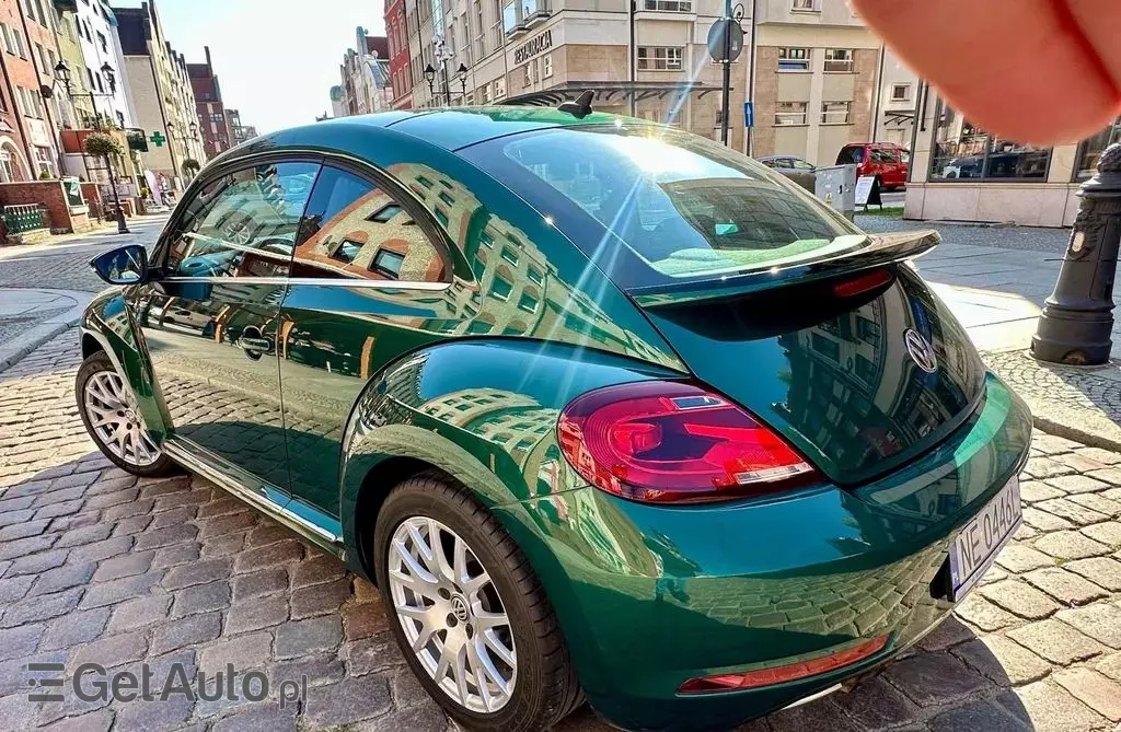 VOLKSWAGEN Beetle 