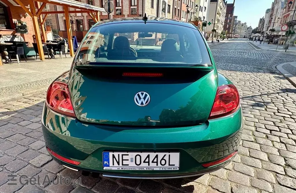 VOLKSWAGEN Beetle 