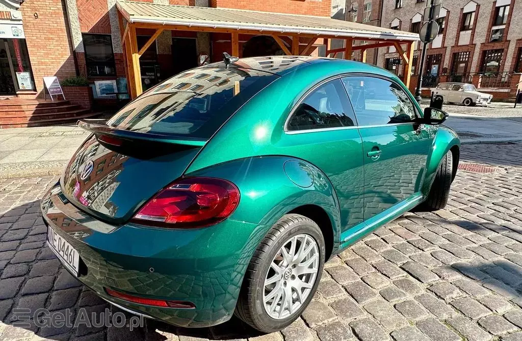 VOLKSWAGEN Beetle 
