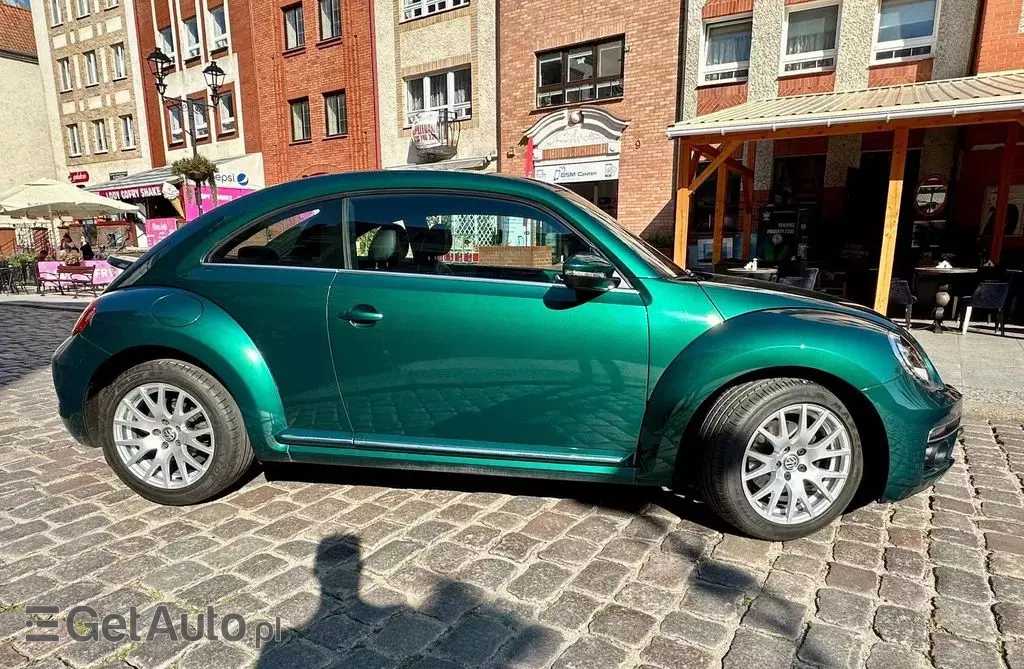 VOLKSWAGEN Beetle 