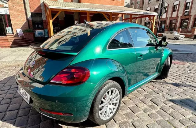 VOLKSWAGEN Beetle 