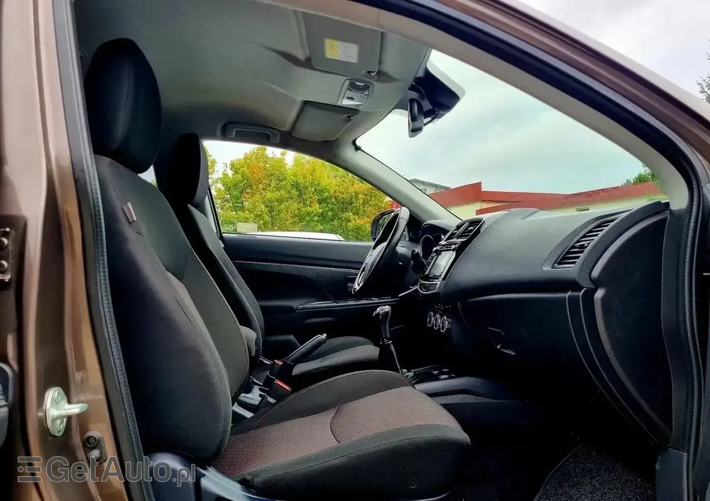 MITSUBISHI ASX 1.6 Invite