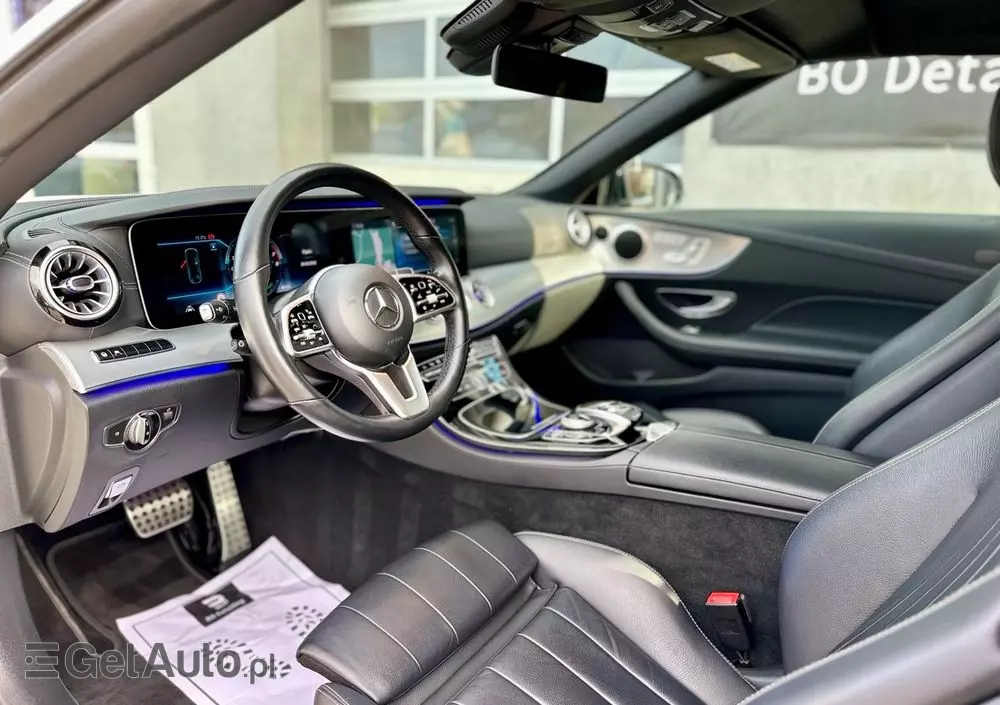 MERCEDES-BENZ Klasa E 200 Cabrio 9G-TRONIC AMG Line