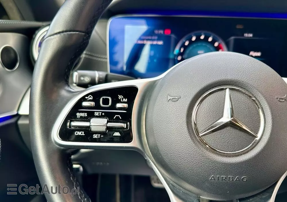 MERCEDES-BENZ Klasa E 200 Cabrio 9G-TRONIC AMG Line