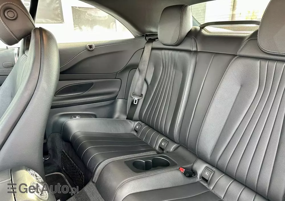 MERCEDES-BENZ Klasa E 200 Cabrio 9G-TRONIC AMG Line