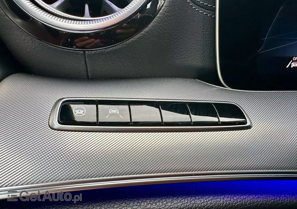 MERCEDES-BENZ Klasa E 200 Cabrio 9G-TRONIC AMG Line