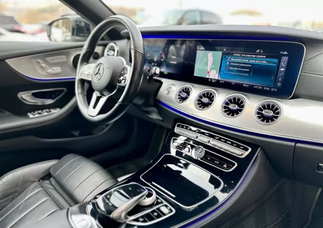 MERCEDES-BENZ Klasa E 200 Cabrio 9G-TRONIC AMG Line