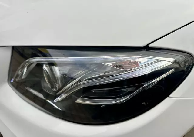 MERCEDES-BENZ Klasa E 200 Cabrio 9G-TRONIC AMG Line