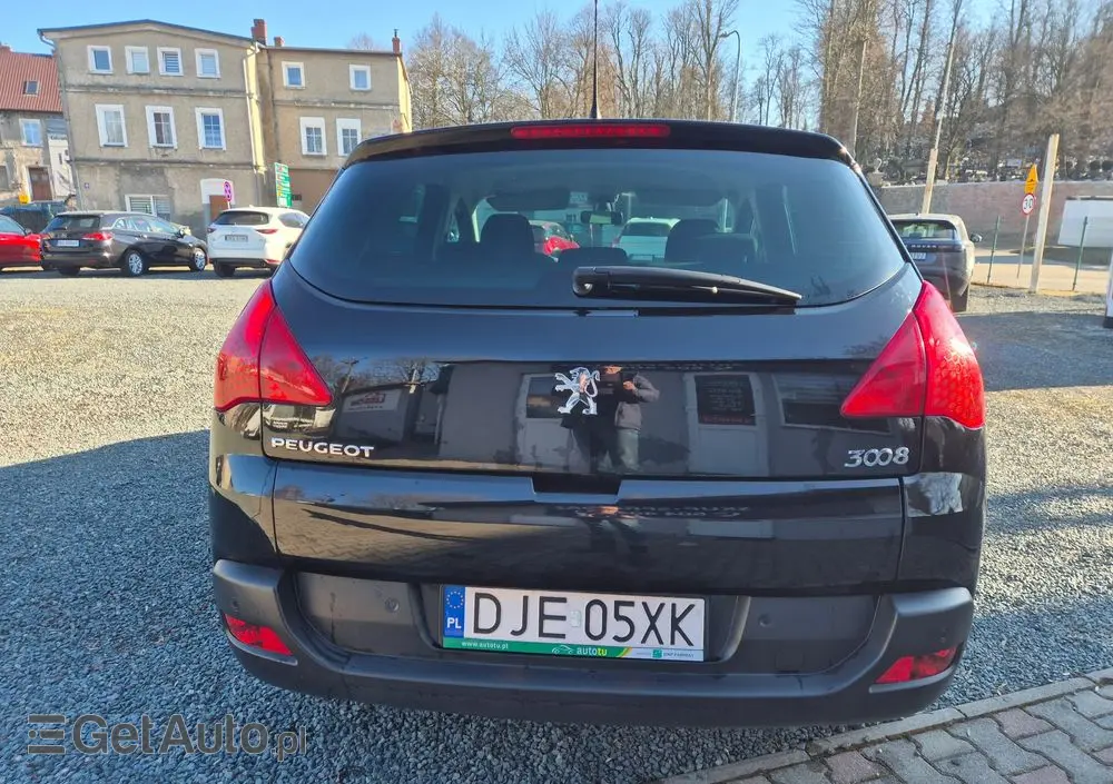 PEUGEOT 3008 1.6 Allure