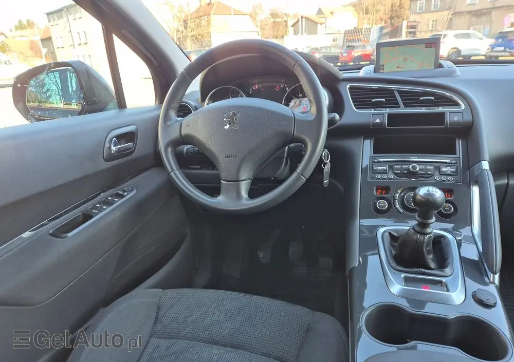 PEUGEOT 3008 1.6 Allure