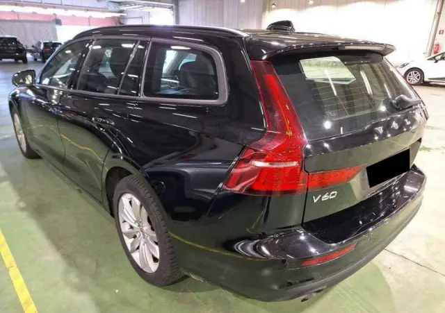 VOLVO V60 B4 D Geartronic Momentum Pro