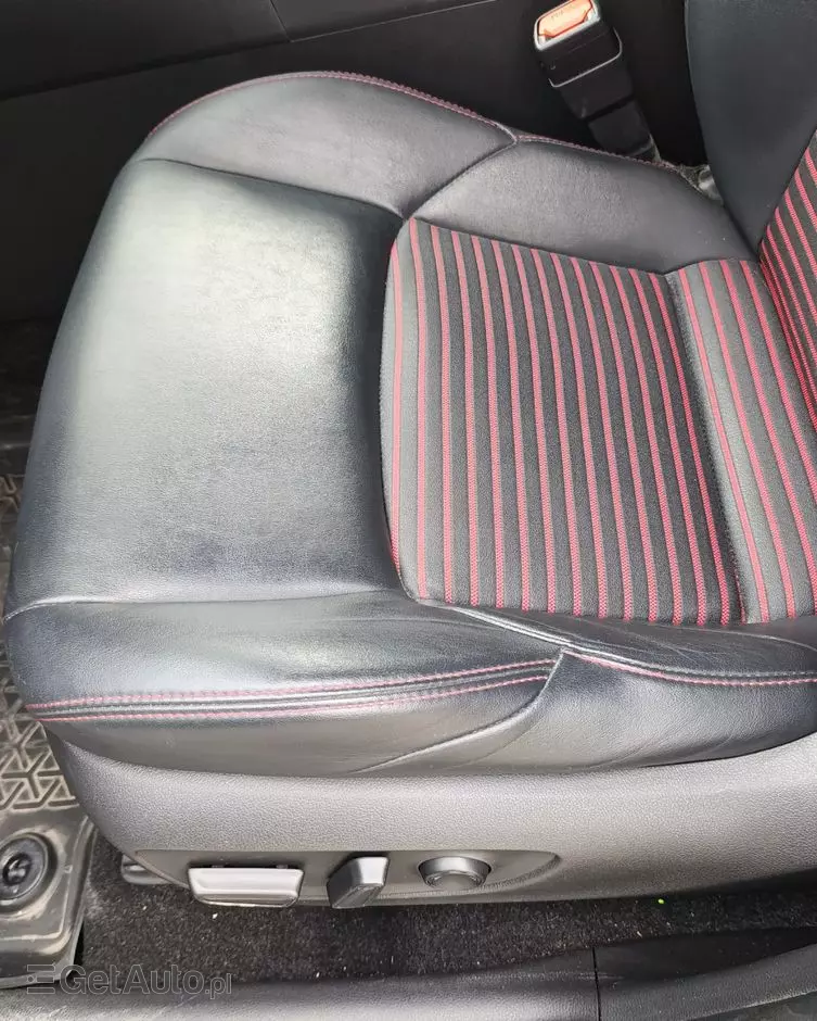 TOYOTA RAV4 2.5 Plug-In Hybrid Selection 4x4