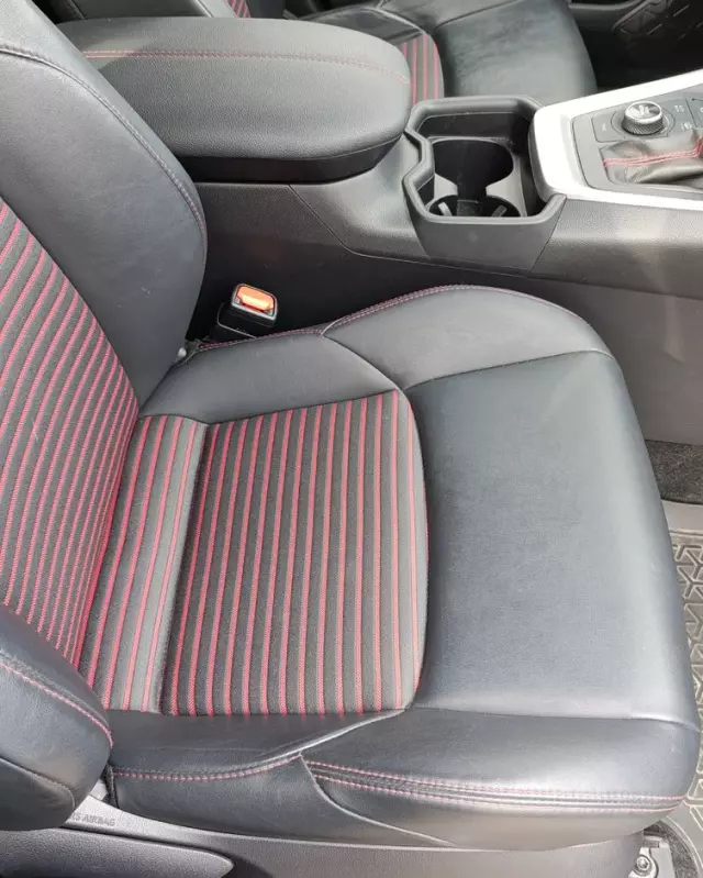 TOYOTA RAV4 2.5 Plug-In Hybrid Selection 4x4