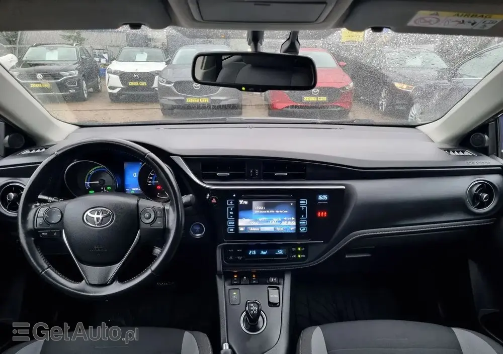 TOYOTA Auris Hybrid 135 Comfort