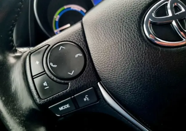 TOYOTA Auris Hybrid 135 Comfort