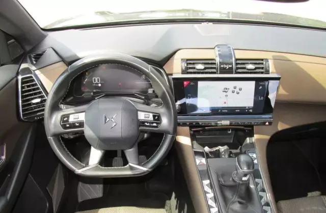 DS Ds7 Crossback 