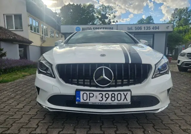 MERCEDES-BENZ CLA 200 UrbanStyle Edition