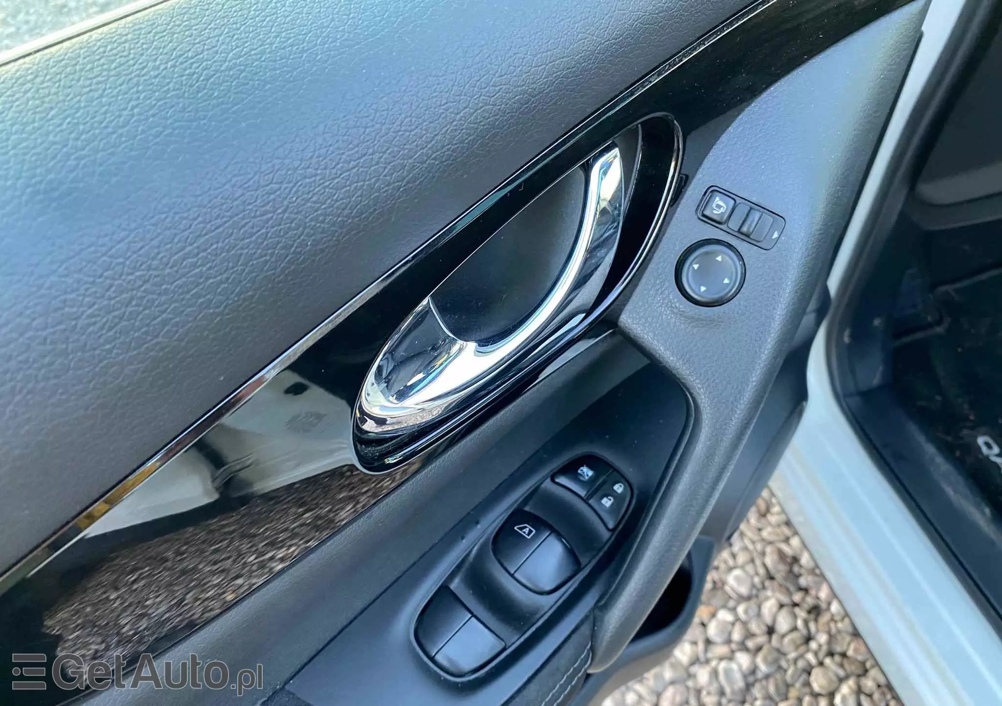 NISSAN Qashqai 1.6 DIG-T N-Connecta