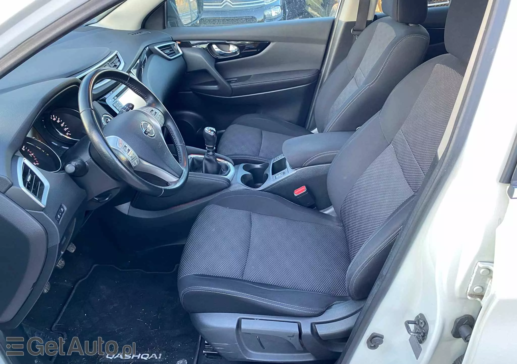 NISSAN Qashqai 1.6 DIG-T N-Connecta